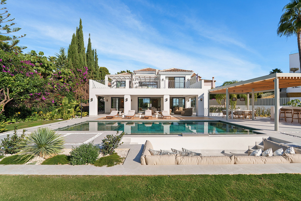 5 Bedroom Detached Villa in La Quinta