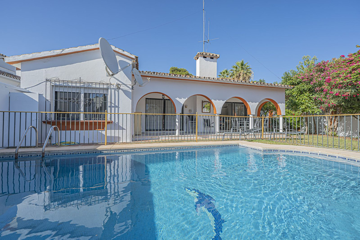 4 Bedroom Detached Villa in Nueva Andalucía