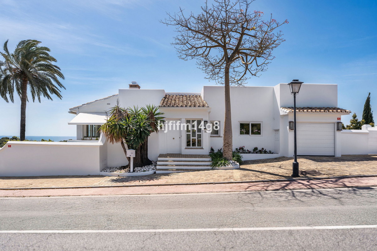 4 Bedroom Detached Villa in Nueva Andalucía