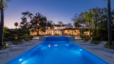 6 Bedroom Detached Villa in Nueva Andalucía
