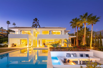 6 Bedroom Detached Villa in Nueva Andalucía