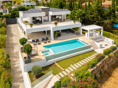 5 Bedroom Detached Villa in Nueva Andalucía